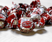 TORONTO - AVELLANA CUBIERTA CON CHOCOLATE - 20GRS - FamilyBox.Store enviar a venezuela ship to venezuela supermercado online venezuela online supermarket